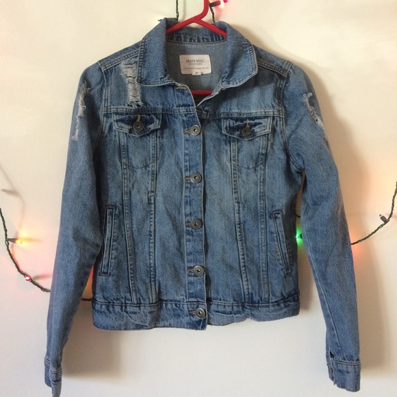 Distressed Jean Denim jacket - Picture 1 of 6
